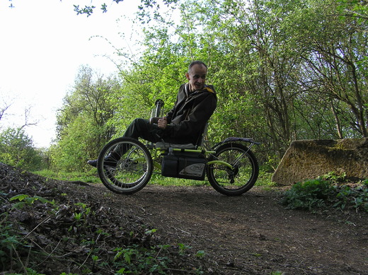 handbike-kozoroh-aja-2014-duben-novy-hrad-adamov-ori-016.jpg